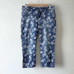 Suko embroidered floral cropped capris jeans